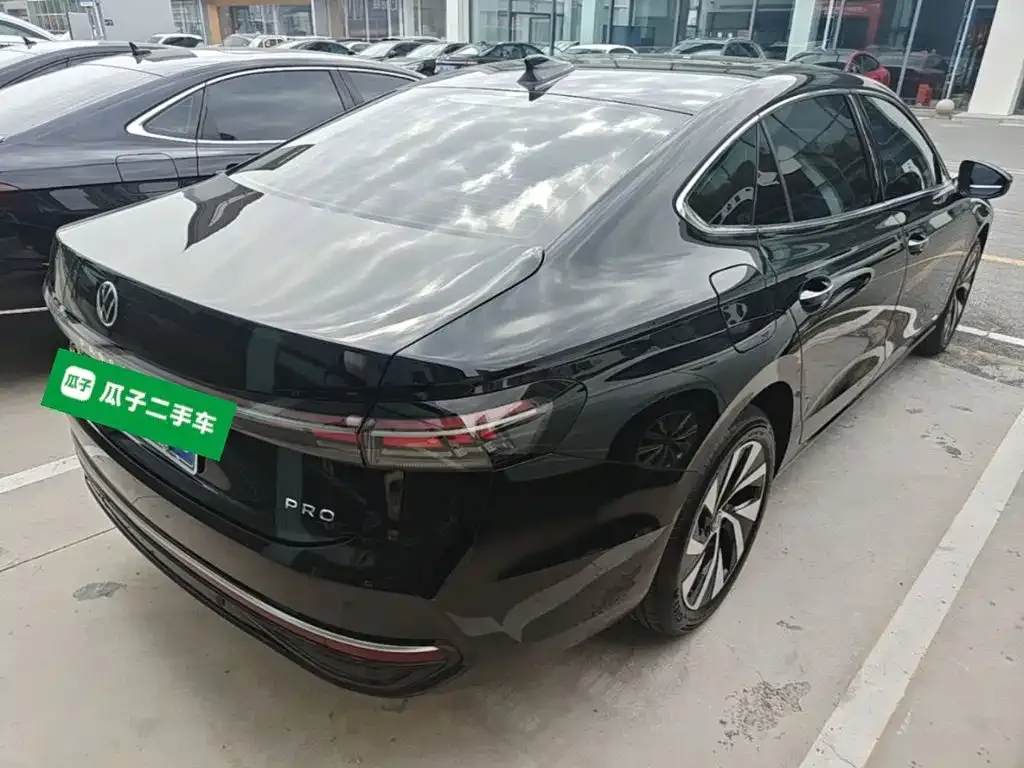 Volkswagen Passat — фото 5