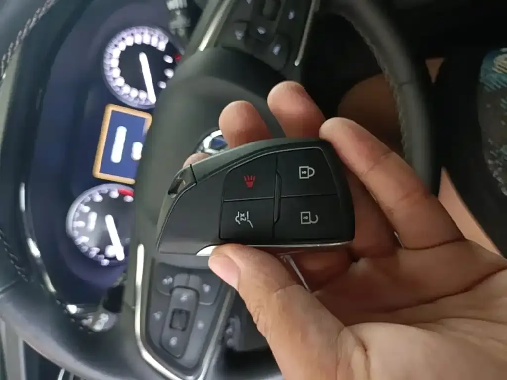 Buick Envision Plus — фото 6