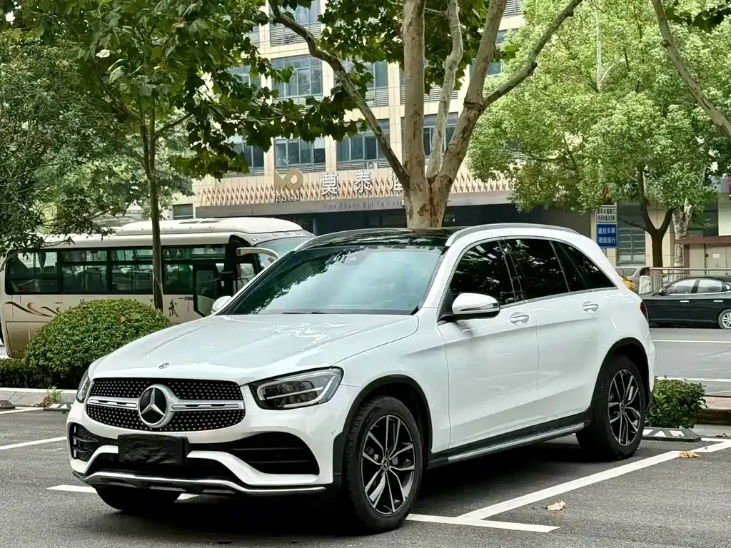 Mercedes-Benz GLC — фото 1
