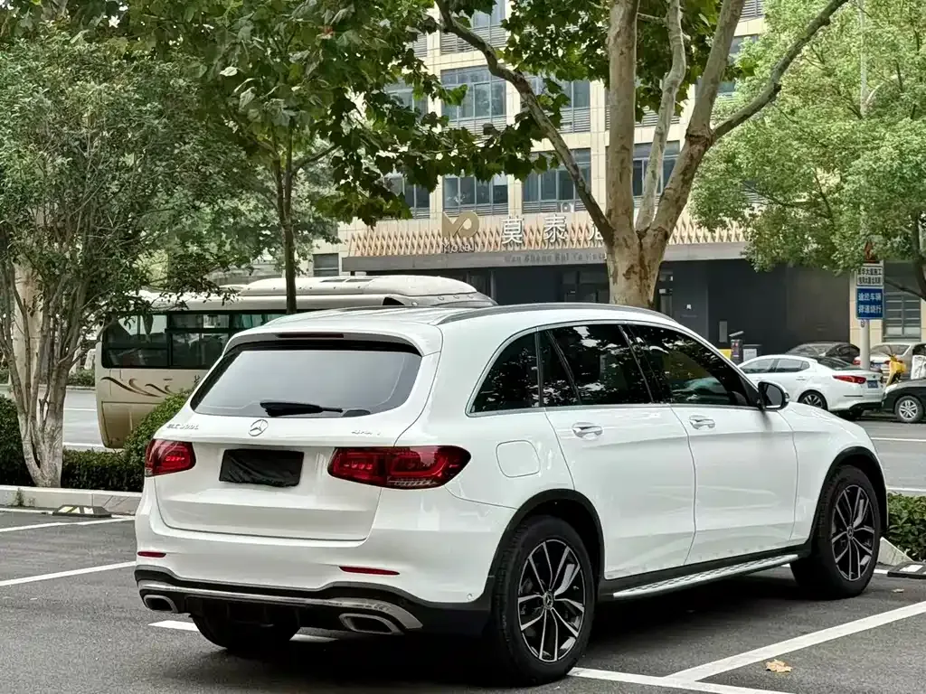 Mercedes-Benz GLC — фото 6