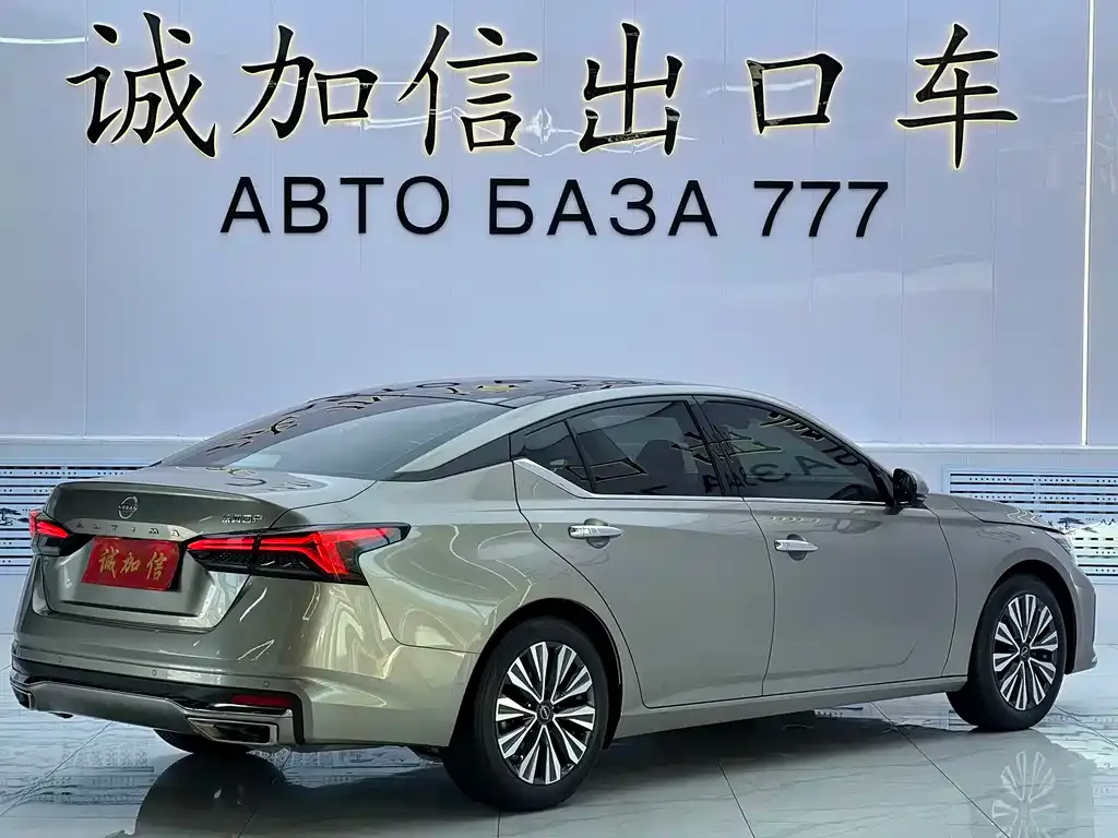 Nissan Teana — фото 3
