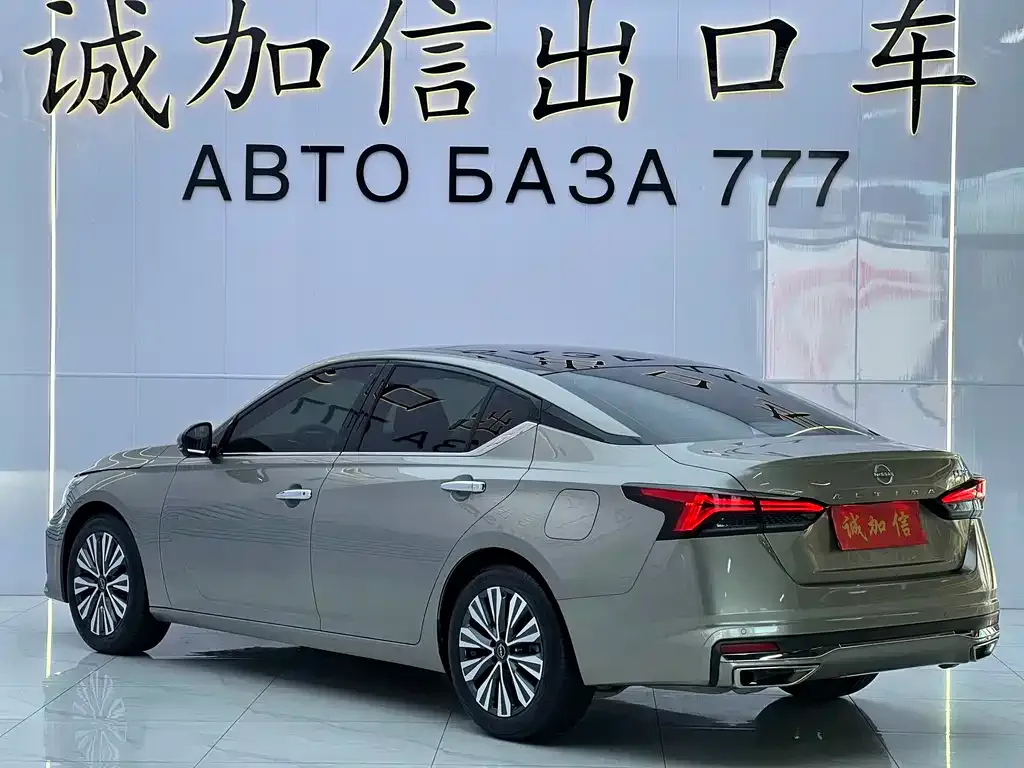 Nissan Teana — фото 6