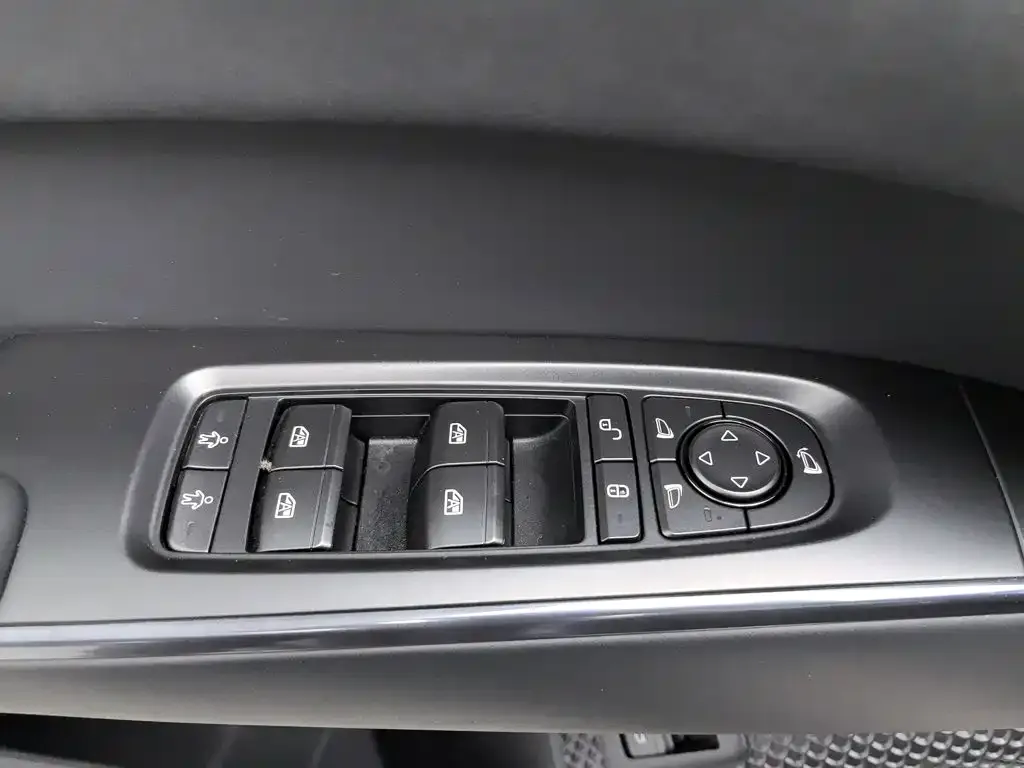 BYD Seal — фото 4