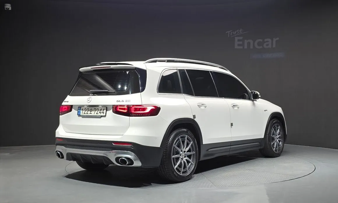 Mercedes-Benz GLB-Class — фото 8