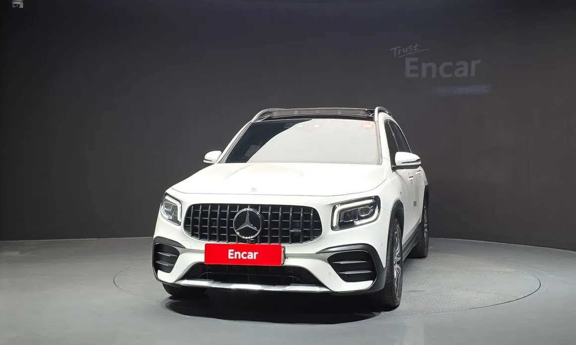 Mercedes-Benz GLB-Class — фото 10