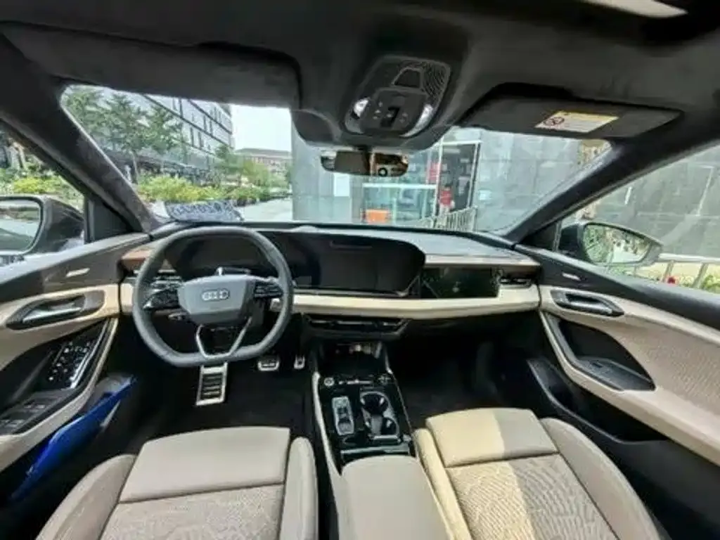 Audi Q6L e-tron — фото 3