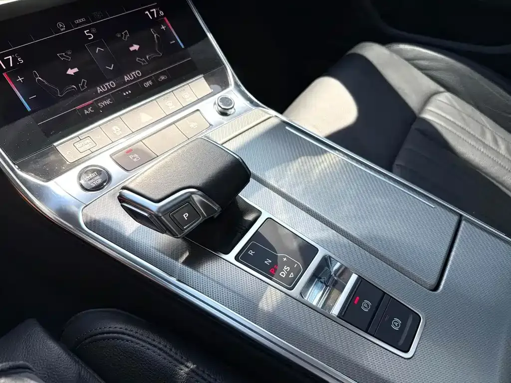 Audi A6L — фото 4