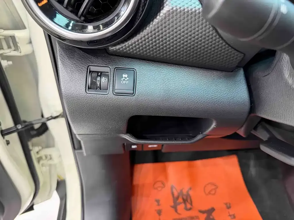 Nissan Kicks — фото 3
