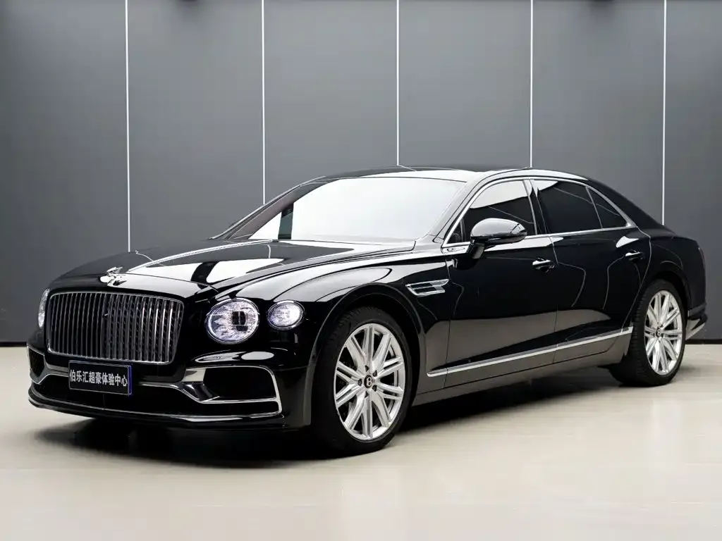 Bentley Flying Spur — фото 1