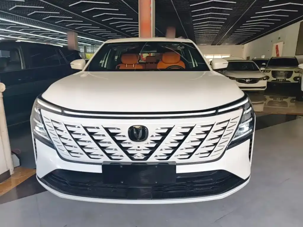 Changan CS75 PLUS — фото 4