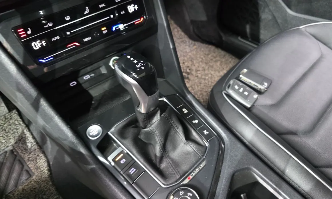 Volkswagen Tiguan — фото 8