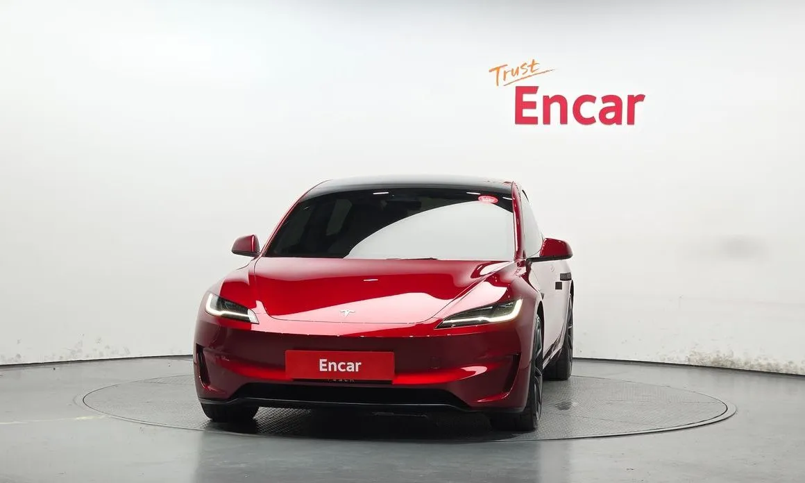 Tesla Model 3 — фото 4
