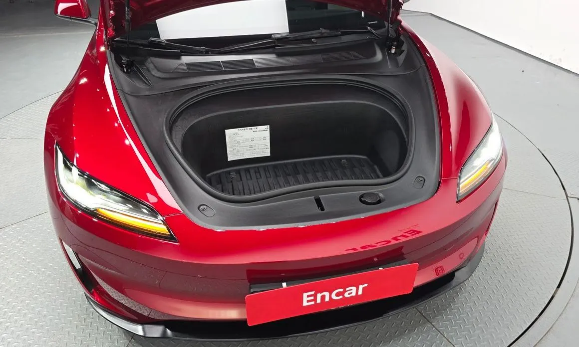 Tesla Model 3 — фото 10