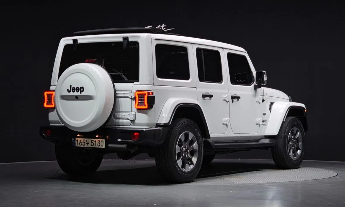 Jeep Wrangler — фото 2