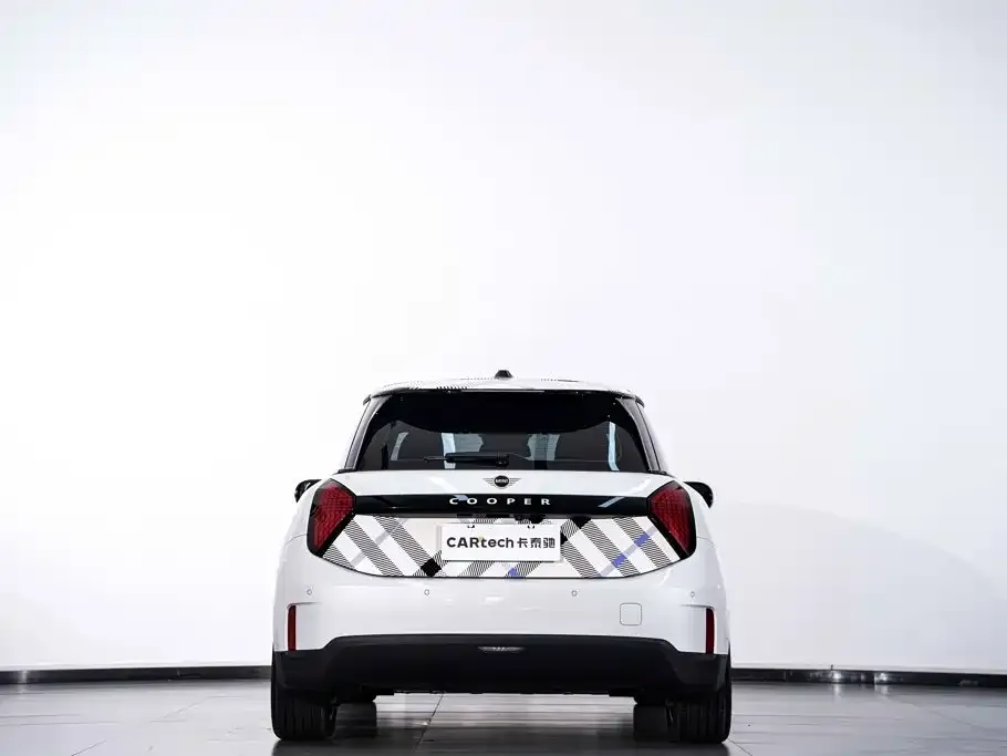 MINI Cooper EV — фото 6