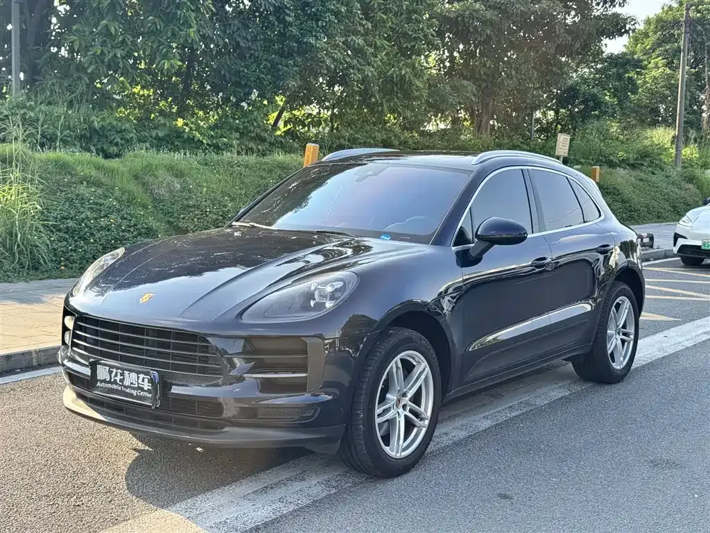 Porsche Macan — фото 1