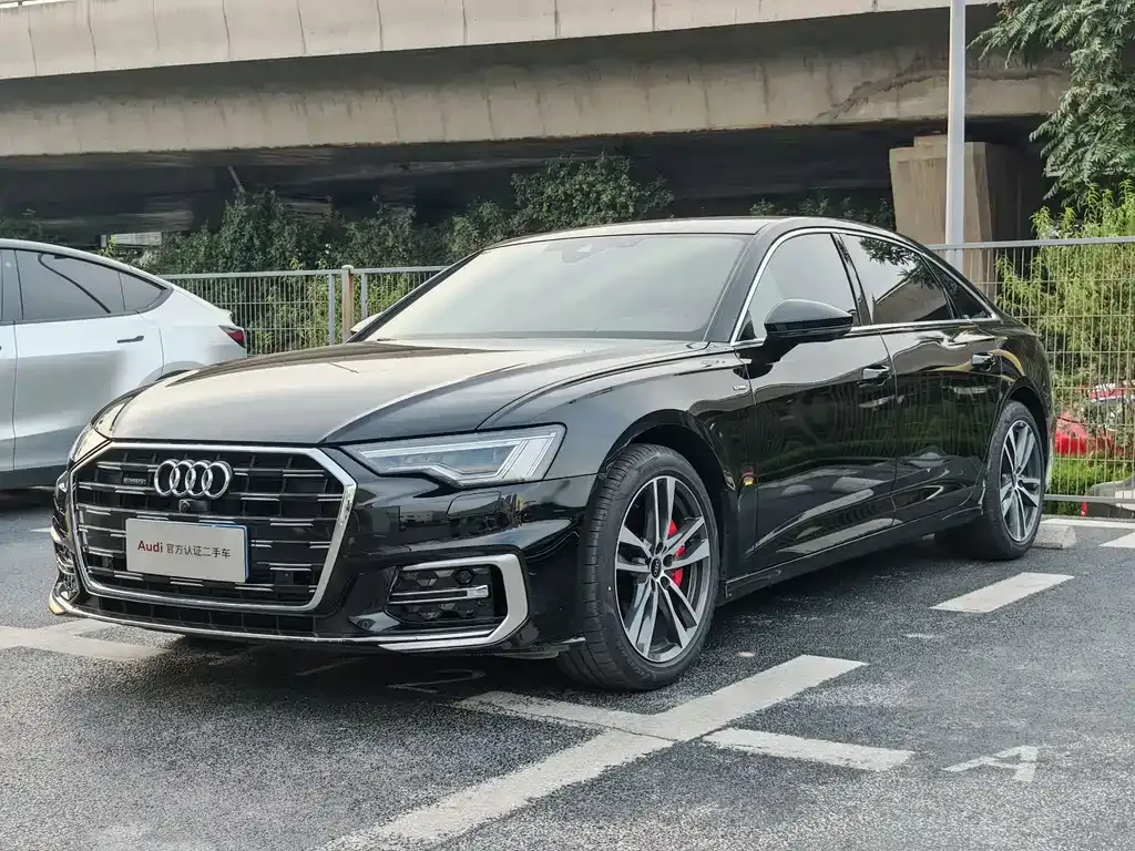 Audi A6L — фото 1