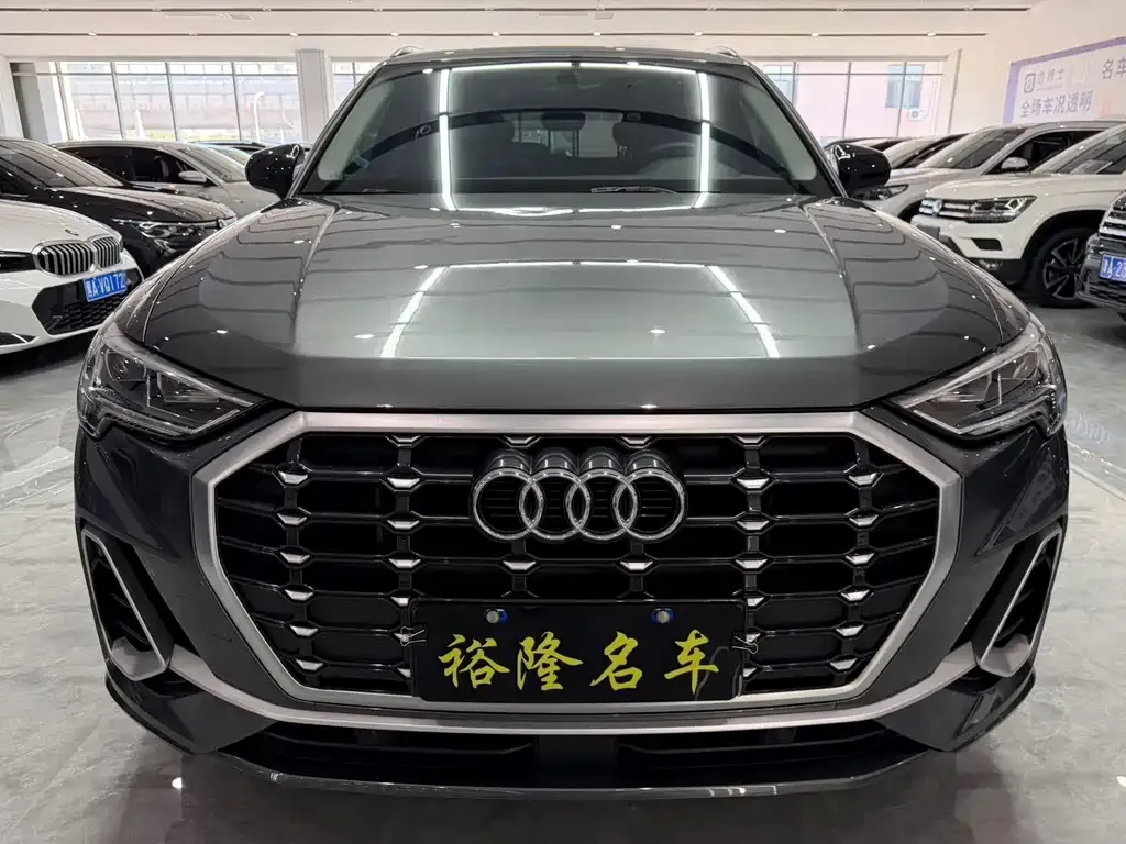 Audi Q3 — фото 5