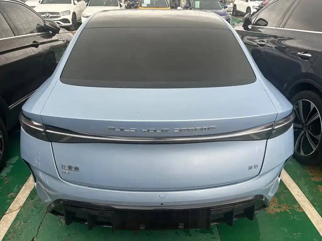 BYD Seal — фото 6