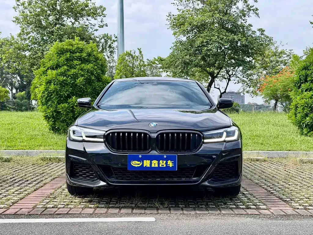BMW 5 Series — фото 4