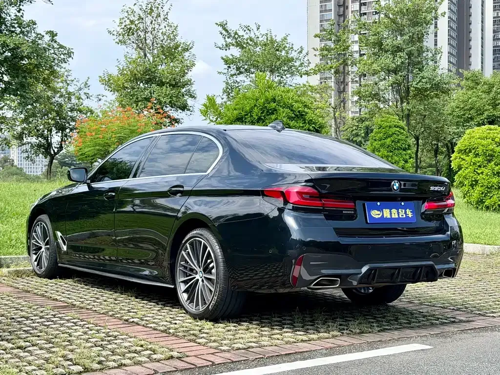 BMW 5 Series — фото 6