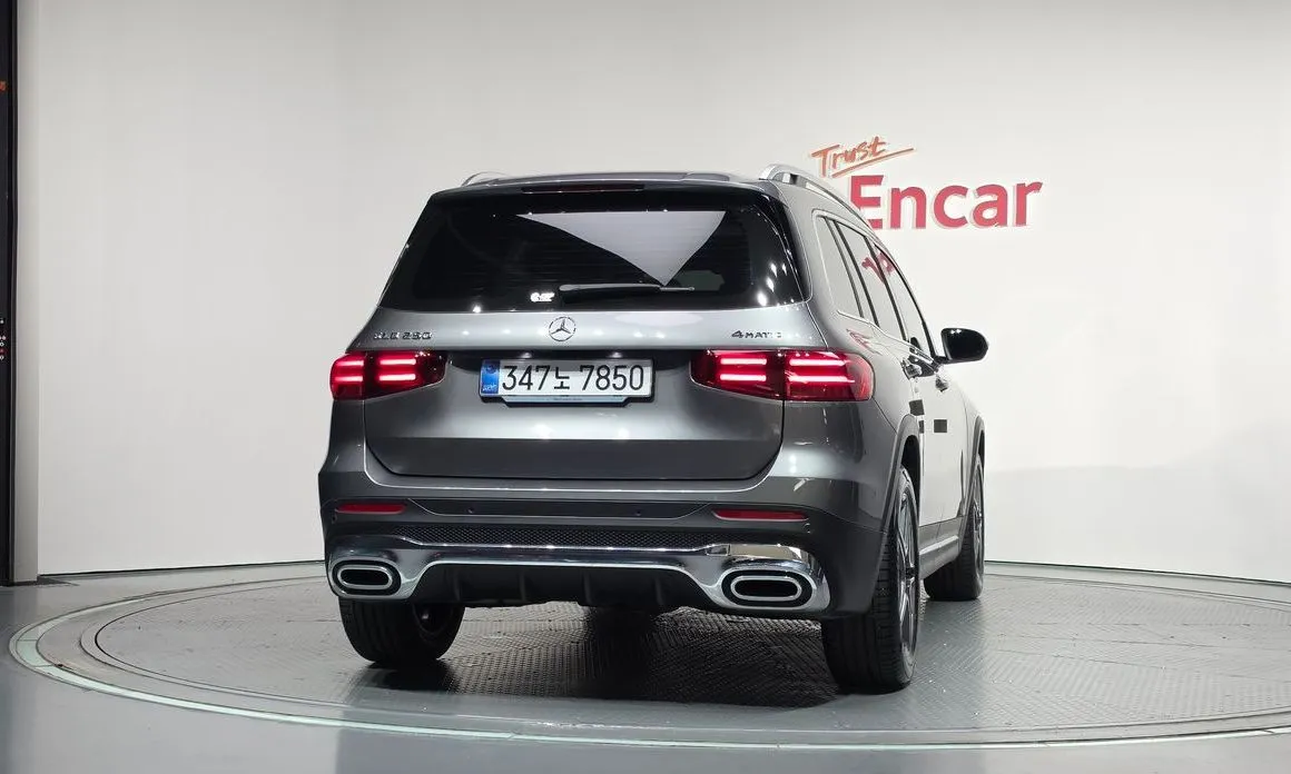 Mercedes-Benz GLB-Class — фото 10