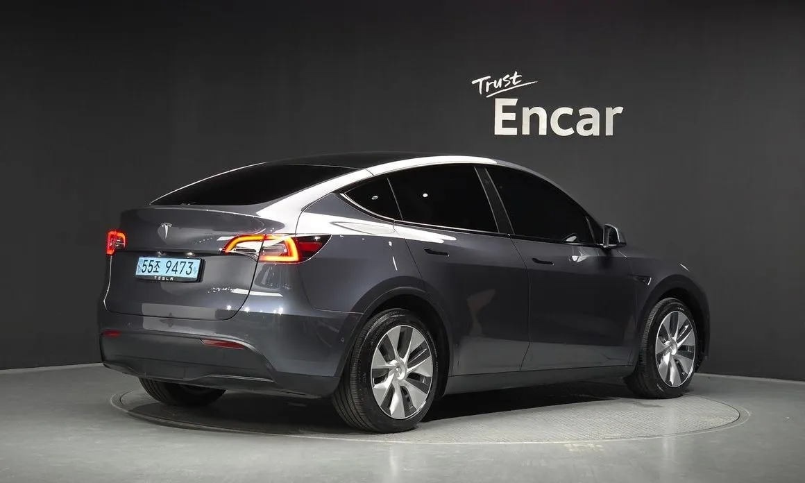 Tesla Model Y — фото 3
