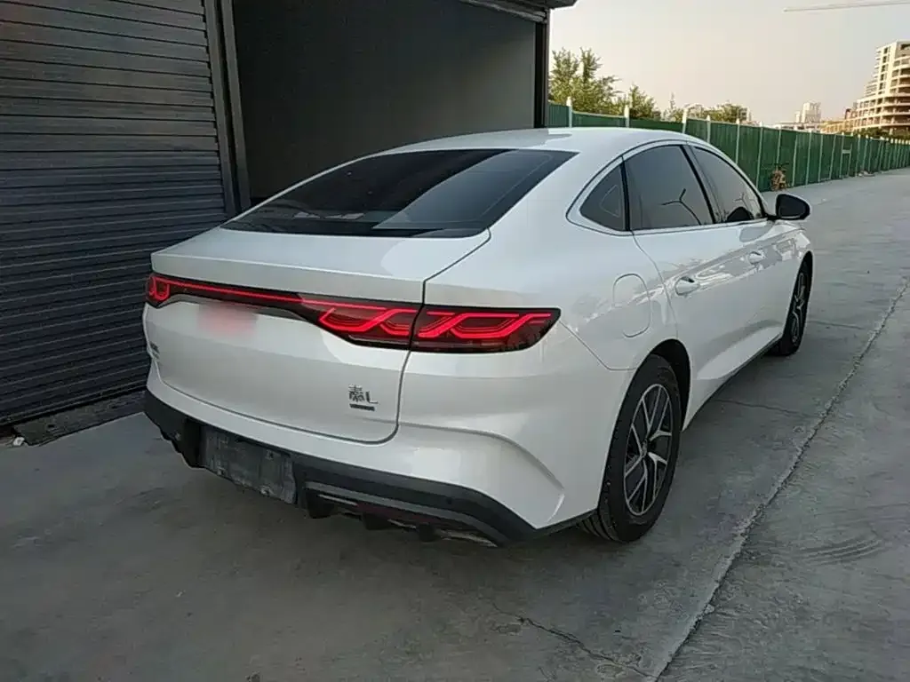 BYD Qin L — фото 7