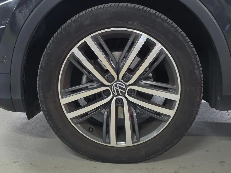 Volkswagen Tiguan — фото 4
