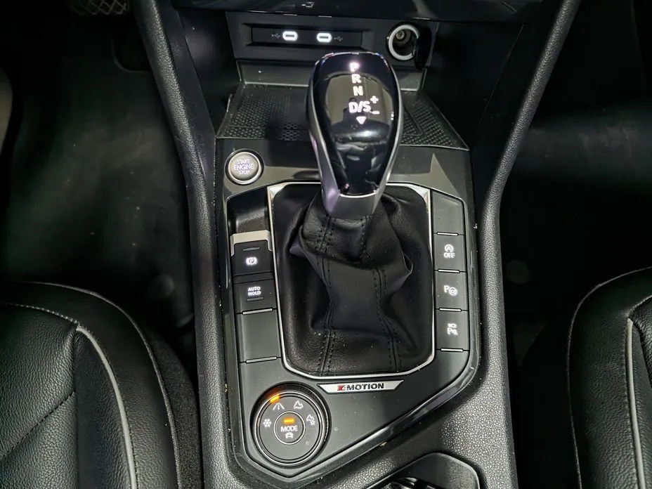 Volkswagen Tiguan — фото 5