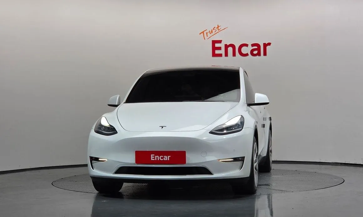 Tesla Model Y — фото 7