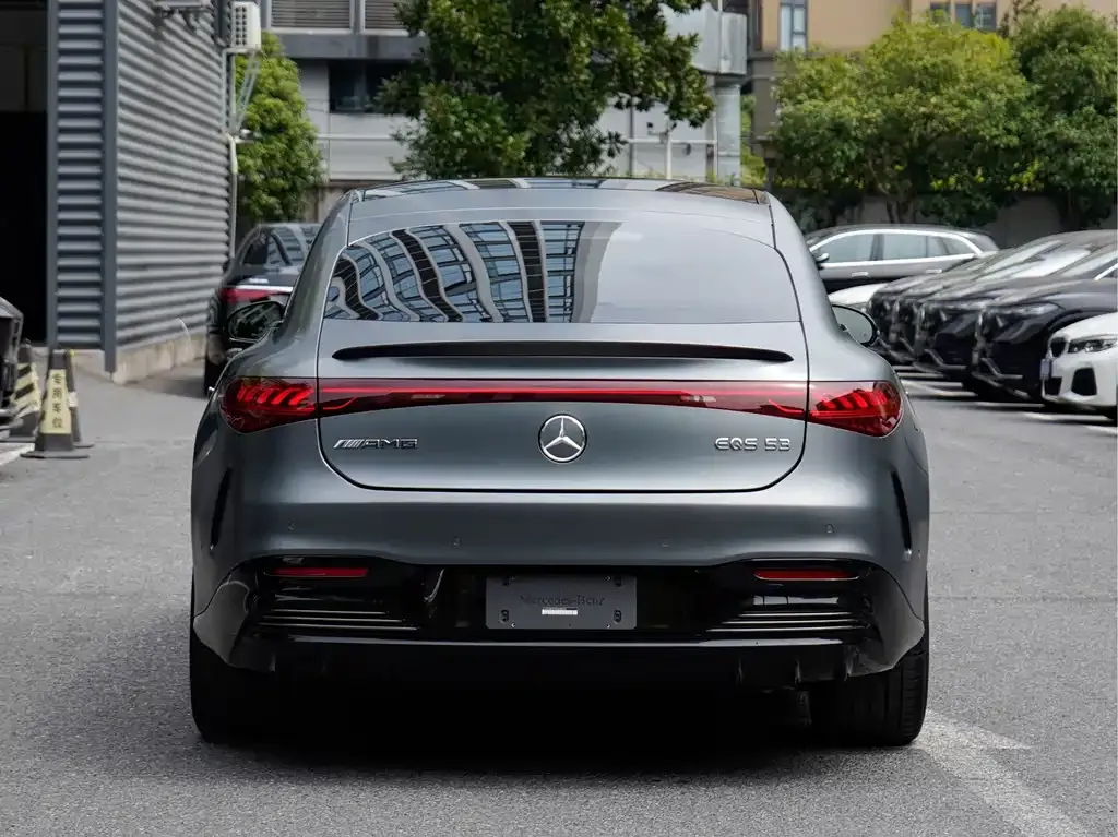 Mercedes-Benz EQS AMG — фото 4