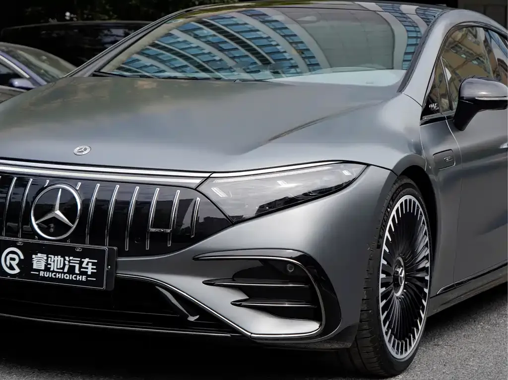 Mercedes-Benz EQS AMG — фото 2