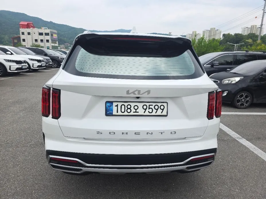 Kia Sorento — фото 3