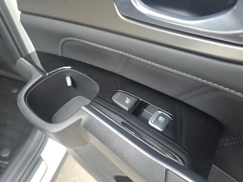 Kia Sorento — фото 4