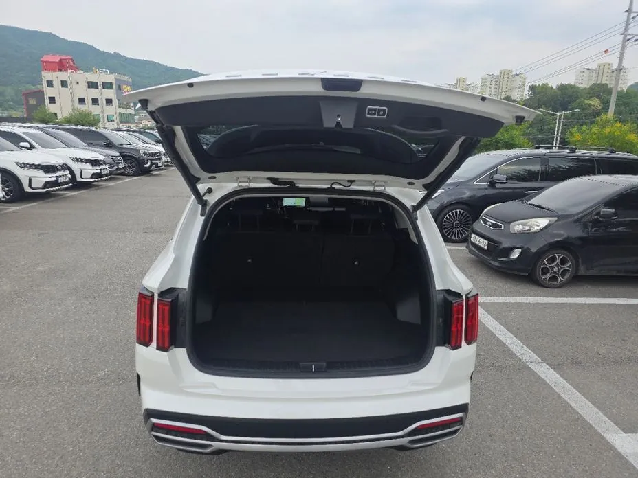 Kia Sorento — фото 9