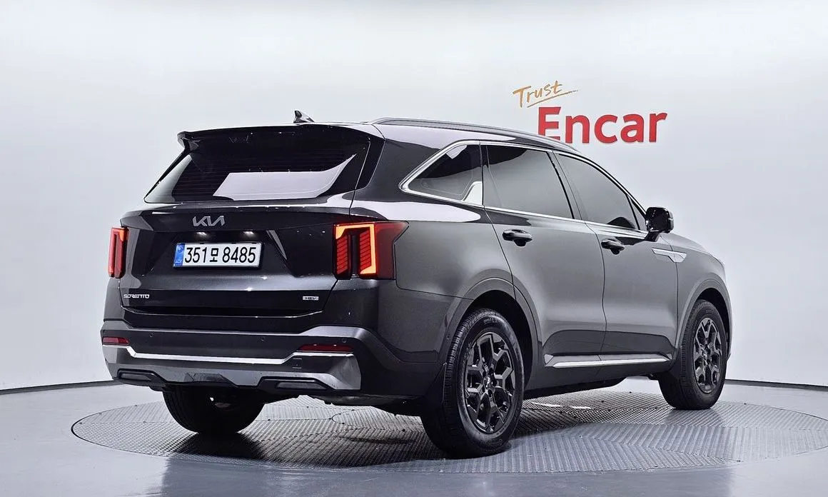Kia Sorento — фото 5