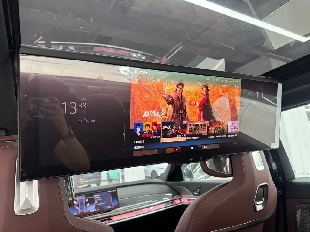 BMW i7 — фото 4