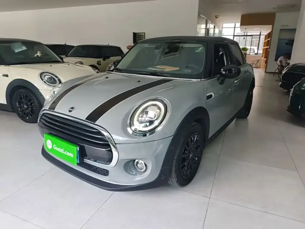 MINI Cooper (3-door) — фото 1