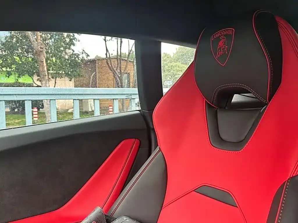 Lamborghini Huracan — фото 10