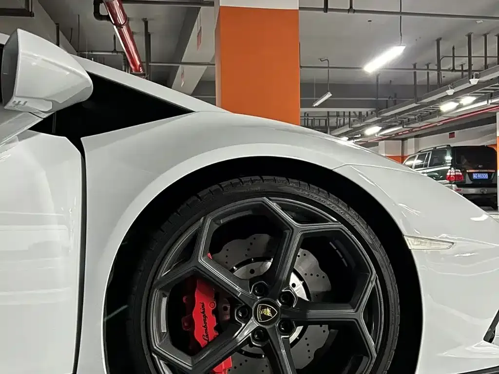 Lamborghini Huracan — фото 3
