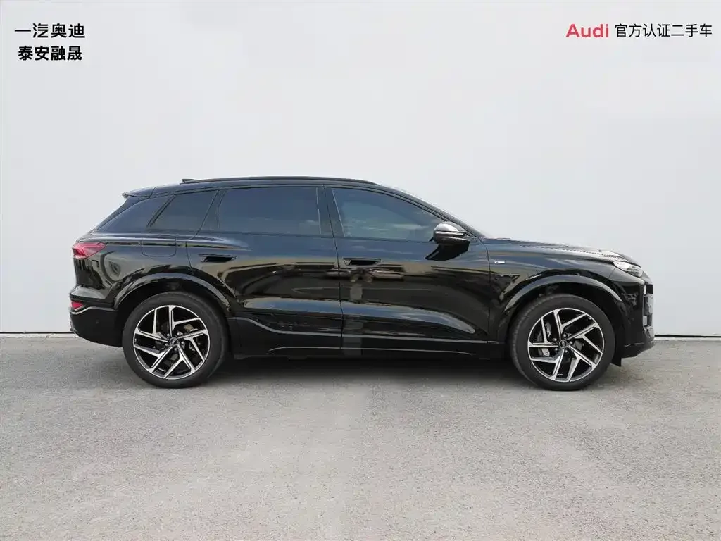 Audi Q6L e-tron — фото 7