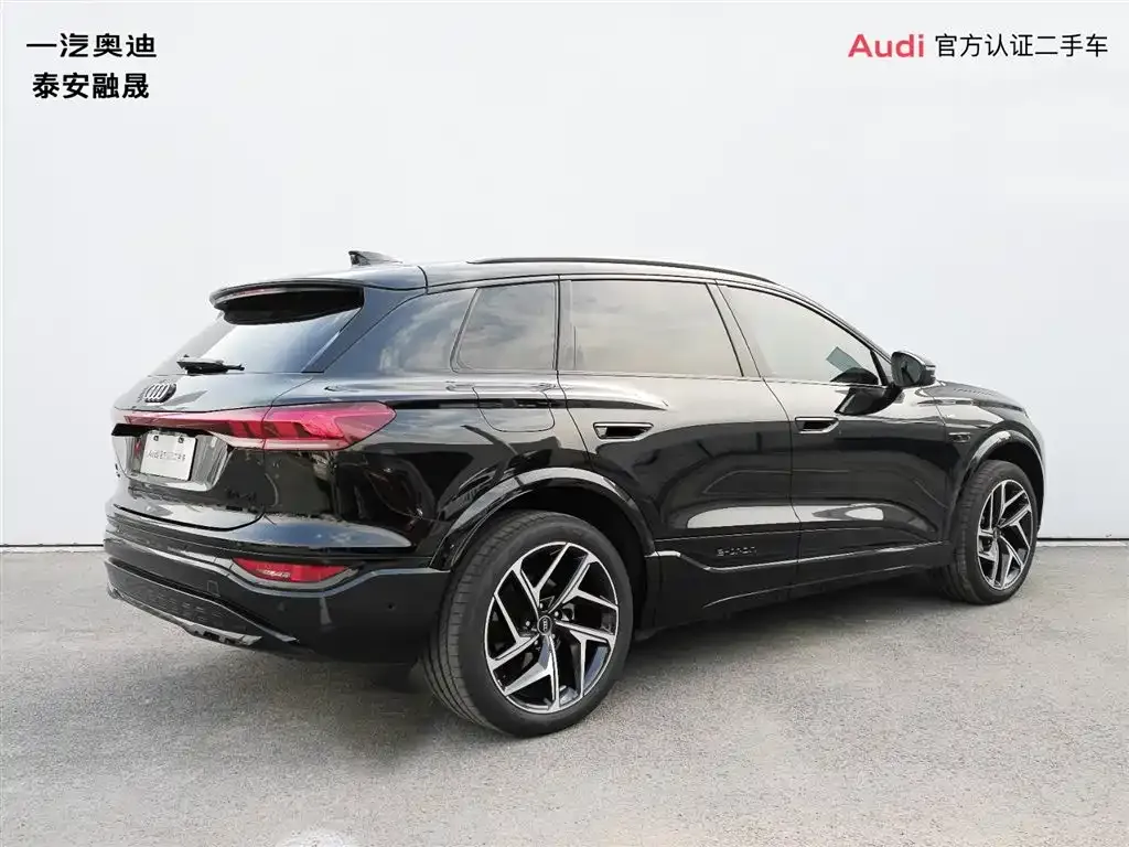 Audi Q6L e-tron — фото 10