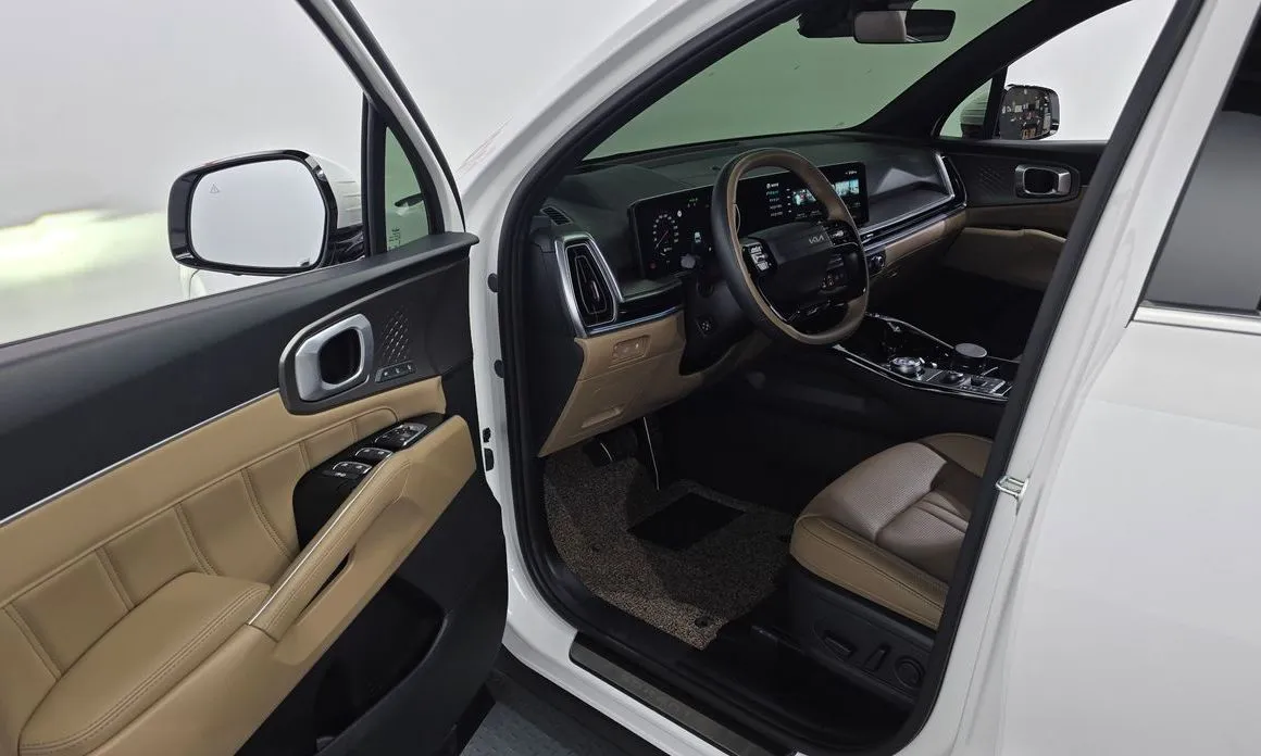 Kia Sorento — фото 9