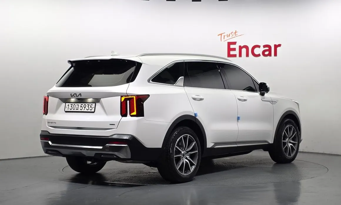 Kia Sorento — фото 4