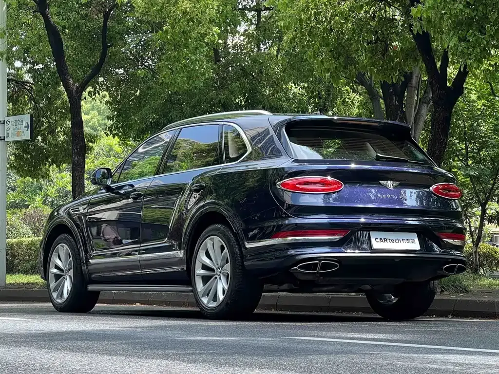 Bentley Bentayga — фото 7