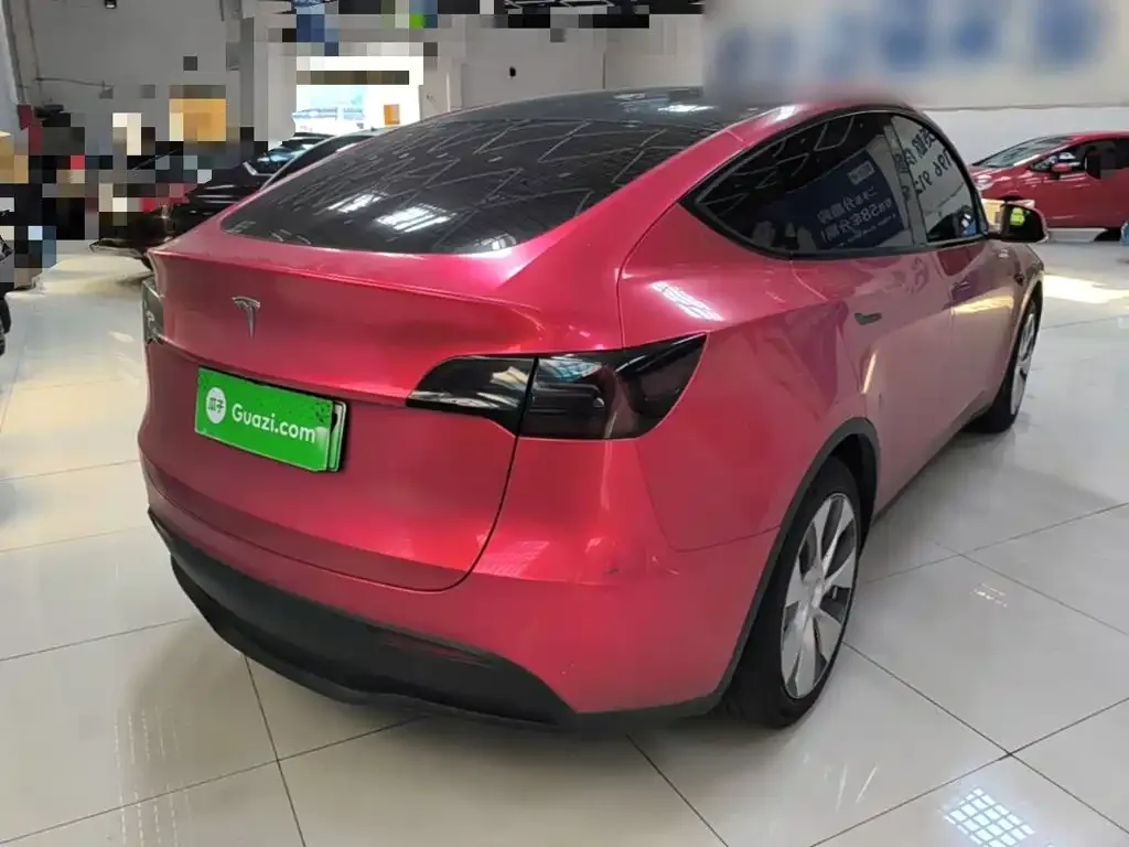 Tesla Model Y — фото 4
