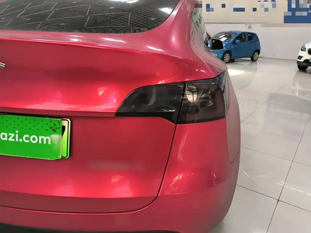 Tesla Model Y — фото 2