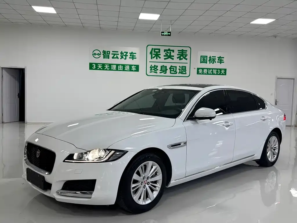 Jaguar XFL — фото 1