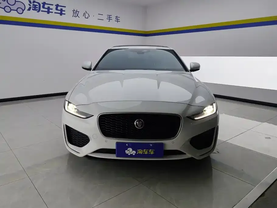 Jaguar XEL — фото 10